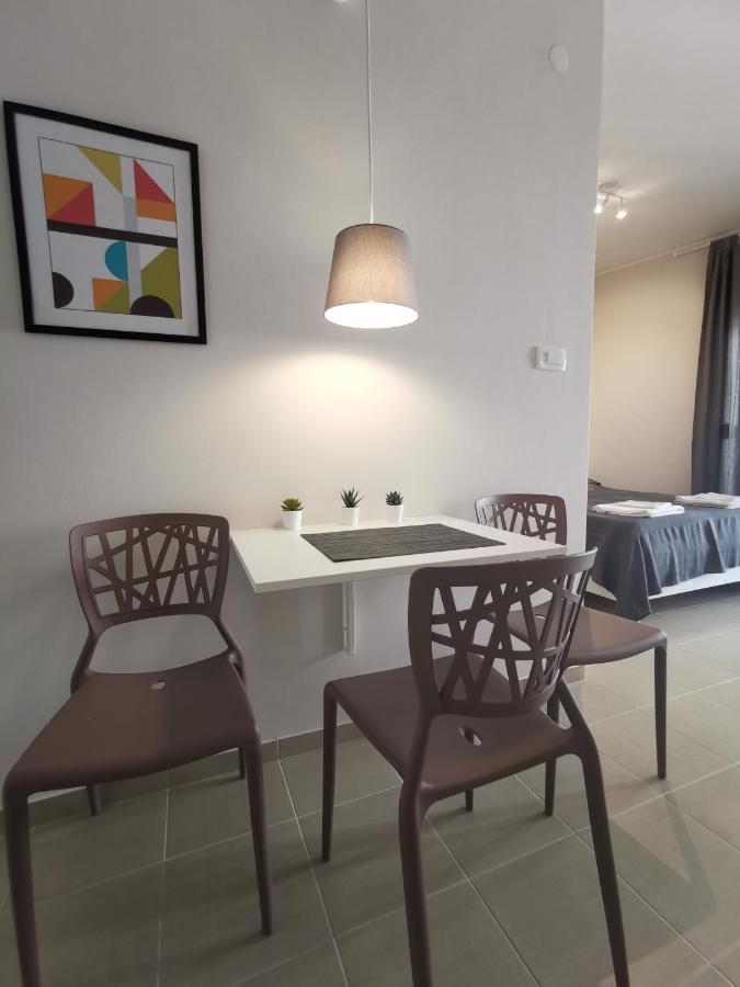 Bella Budva Apartment เบชิชิ ภายนอก รูปภาพ