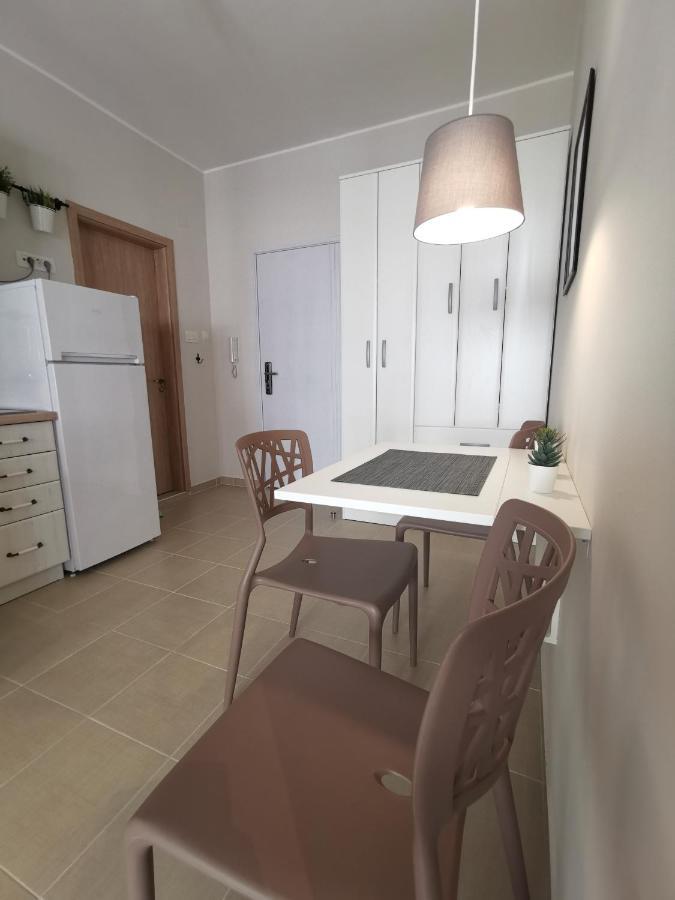 Bella Budva Apartment เบชิชิ ภายนอก รูปภาพ