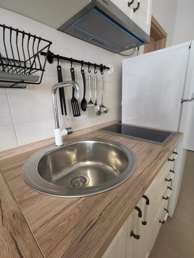 Bella Budva Apartment เบชิชิ ภายนอก รูปภาพ