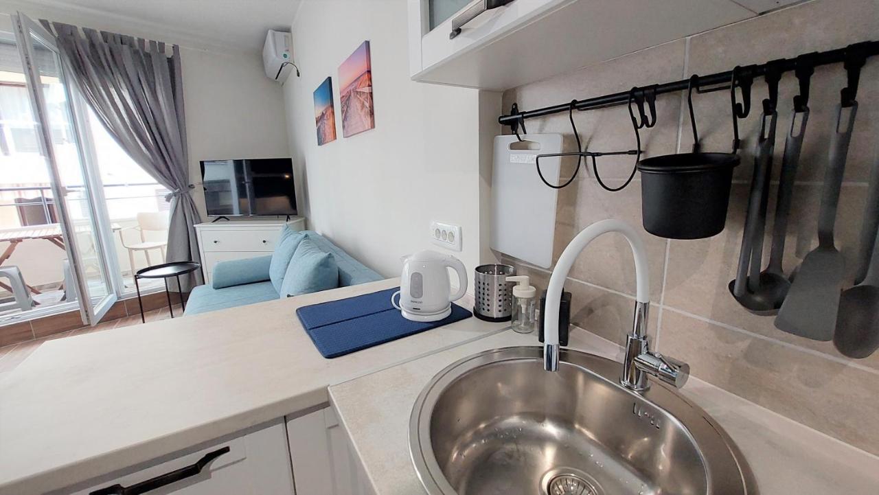 Bella Budva Apartment เบชิชิ ภายนอก รูปภาพ