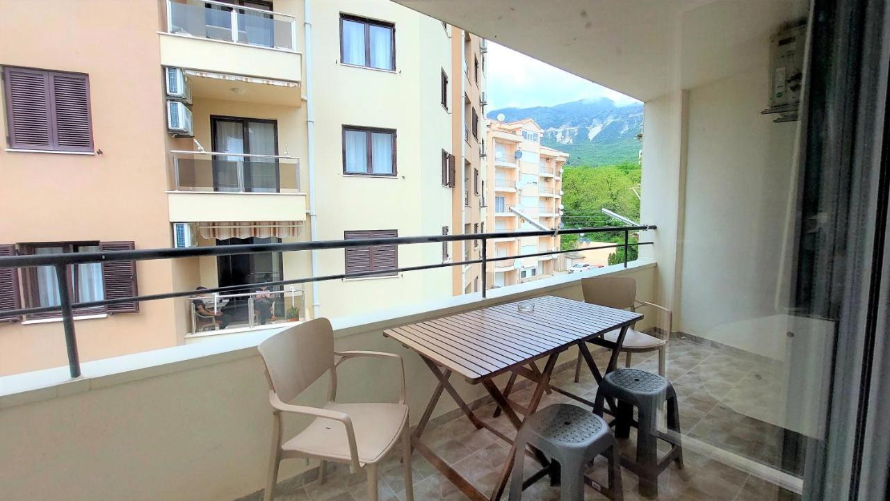 Bella Budva Apartment เบชิชิ ภายนอก รูปภาพ