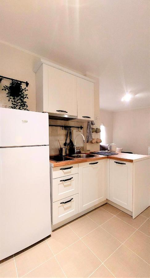 Bella Budva Apartment เบชิชิ ภายนอก รูปภาพ