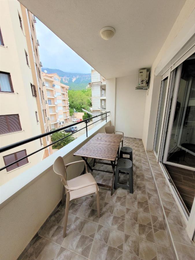 Bella Budva Apartment เบชิชิ ภายนอก รูปภาพ