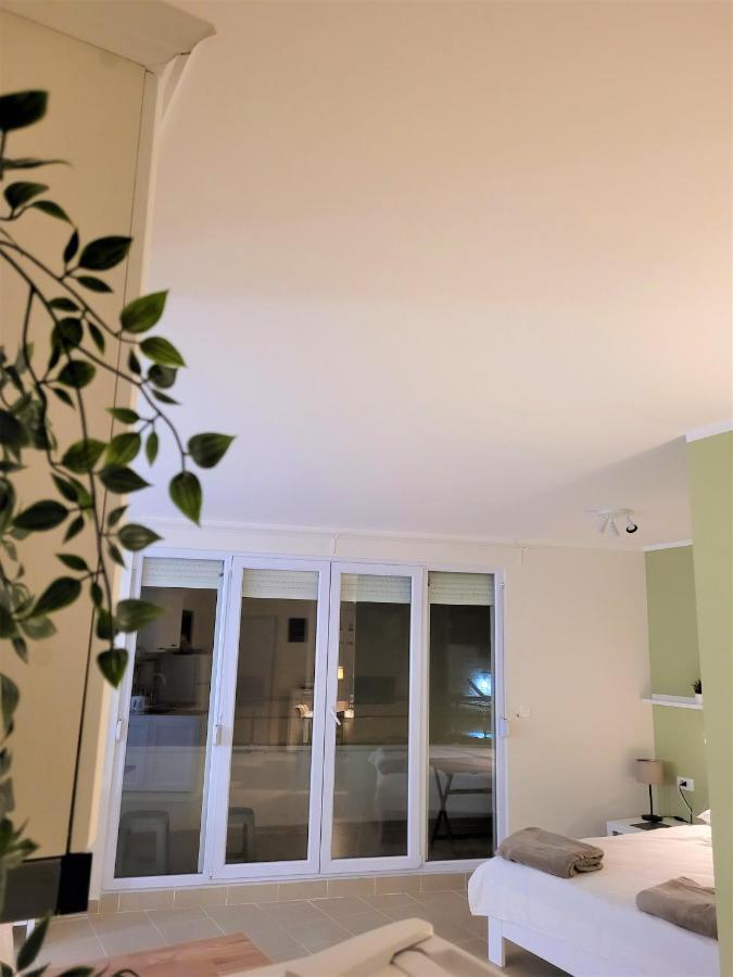 Bella Budva Apartment เบชิชิ ภายนอก รูปภาพ
